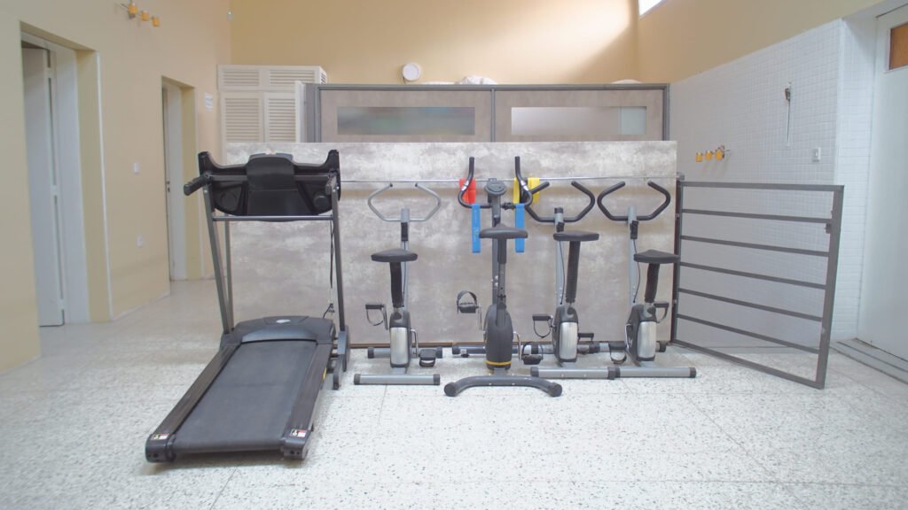 ejercicio meraqui geriatrico bahia blanca kelluwen habilitado Kelluwen Salud | Residencias Geriatricas Kelluwen Salud