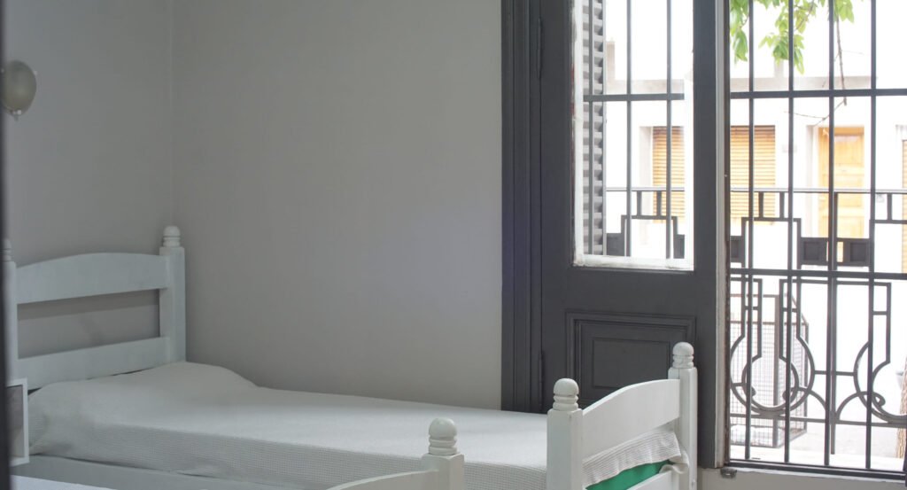 habitacion santa lucia geriatrico bahia blanca kelluwen habilitado Kelluwen Salud | Residencias Geriatricas Kelluwen Salud